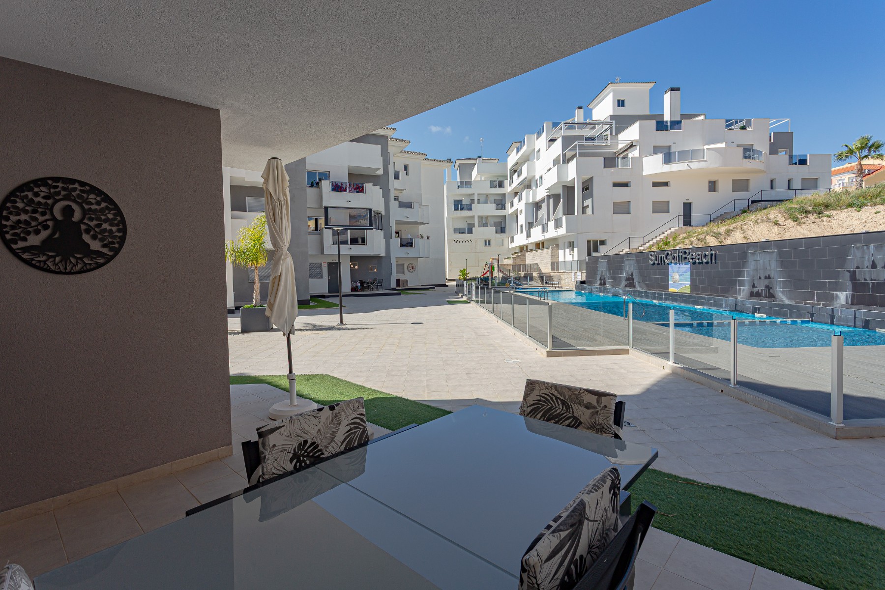 Garden in apartment for sale in Orihuela Costa