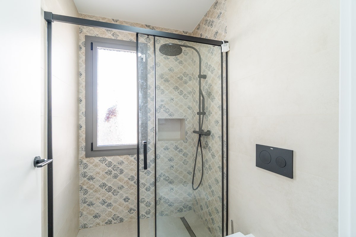 Kitchen in villa for sale in Orihuela Costa