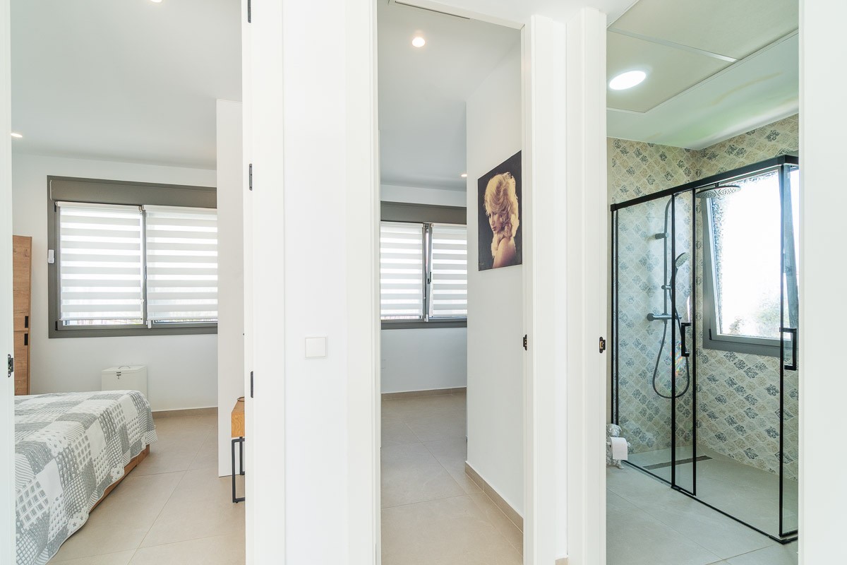 Dining area in villa for sale in Orihuela Costa