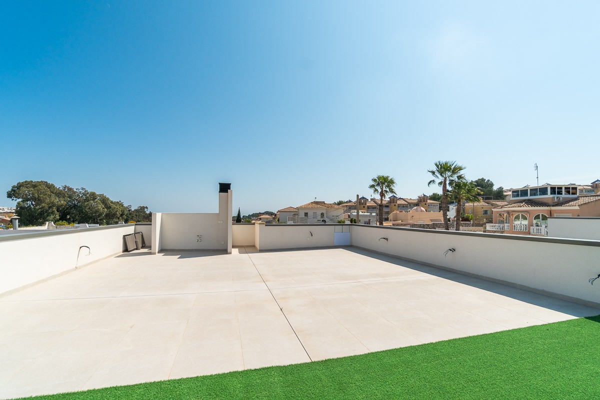 Terrace in villa for sale in Orihuela Costa