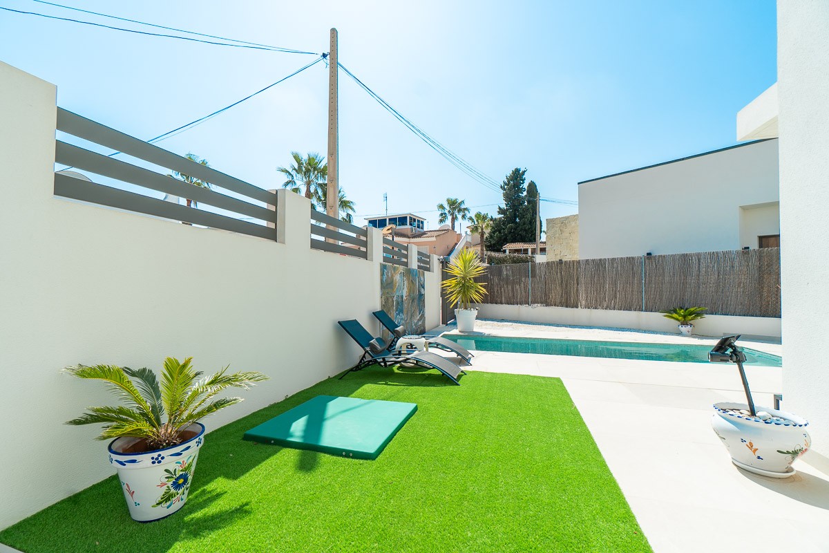 Living room in villa for sale in Orihuela Costa