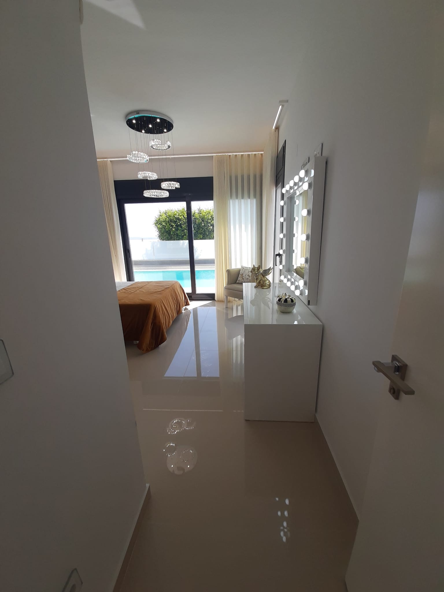 Bedroom in villa for sale in San Miguel de Salinas
