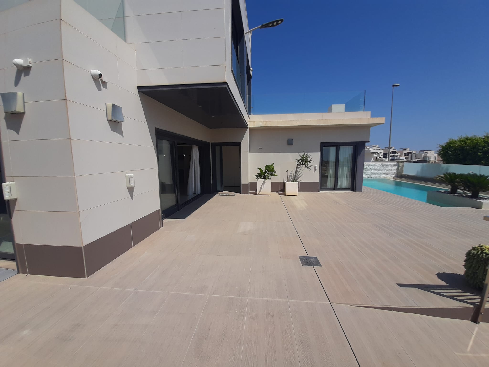 Bedrooms: 5, Bathrooms: 4, Villa in San Miguel de Salinas, Alicante, Spain