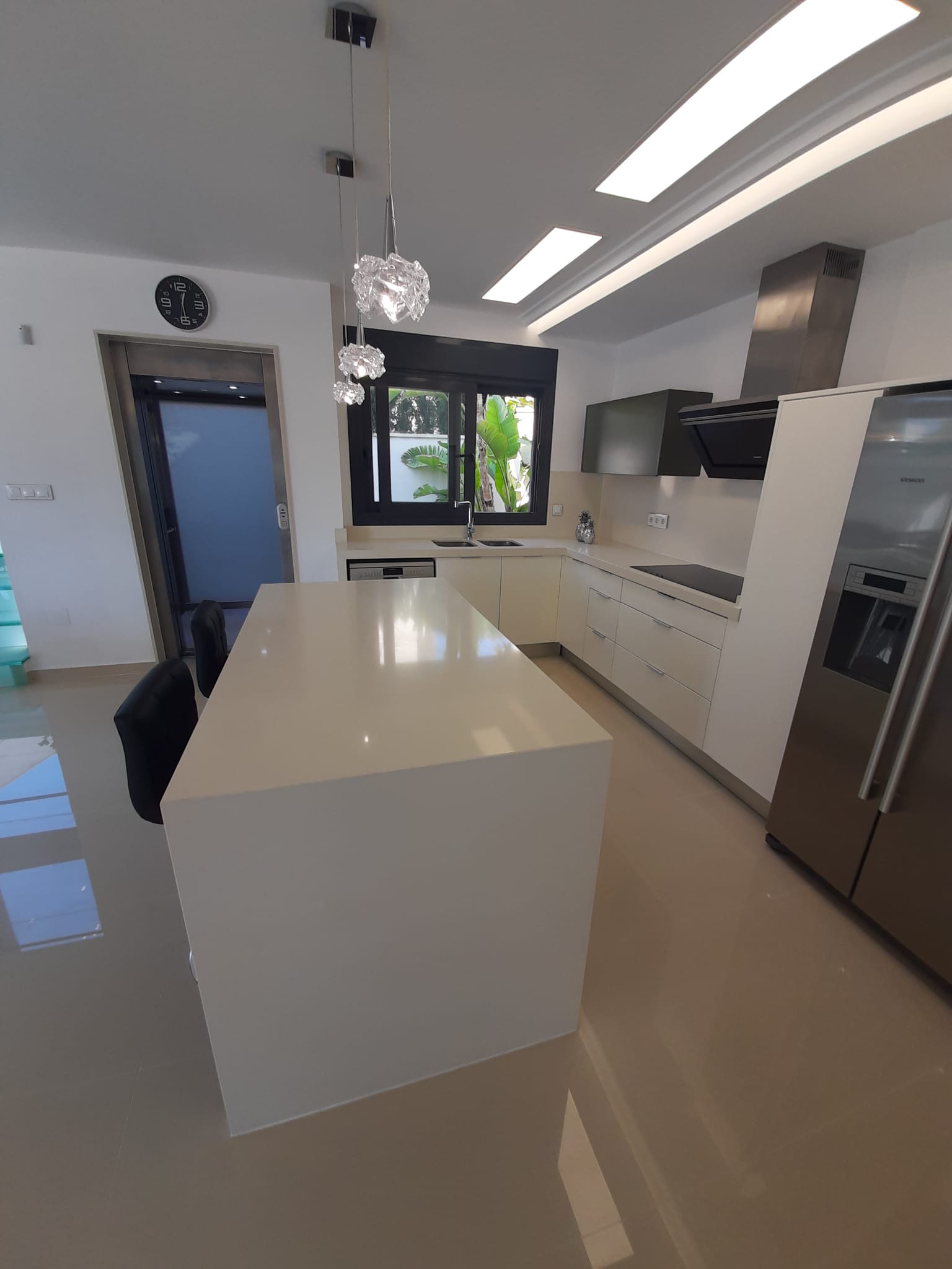 Dining area in villa for sale in San Miguel de Salinas