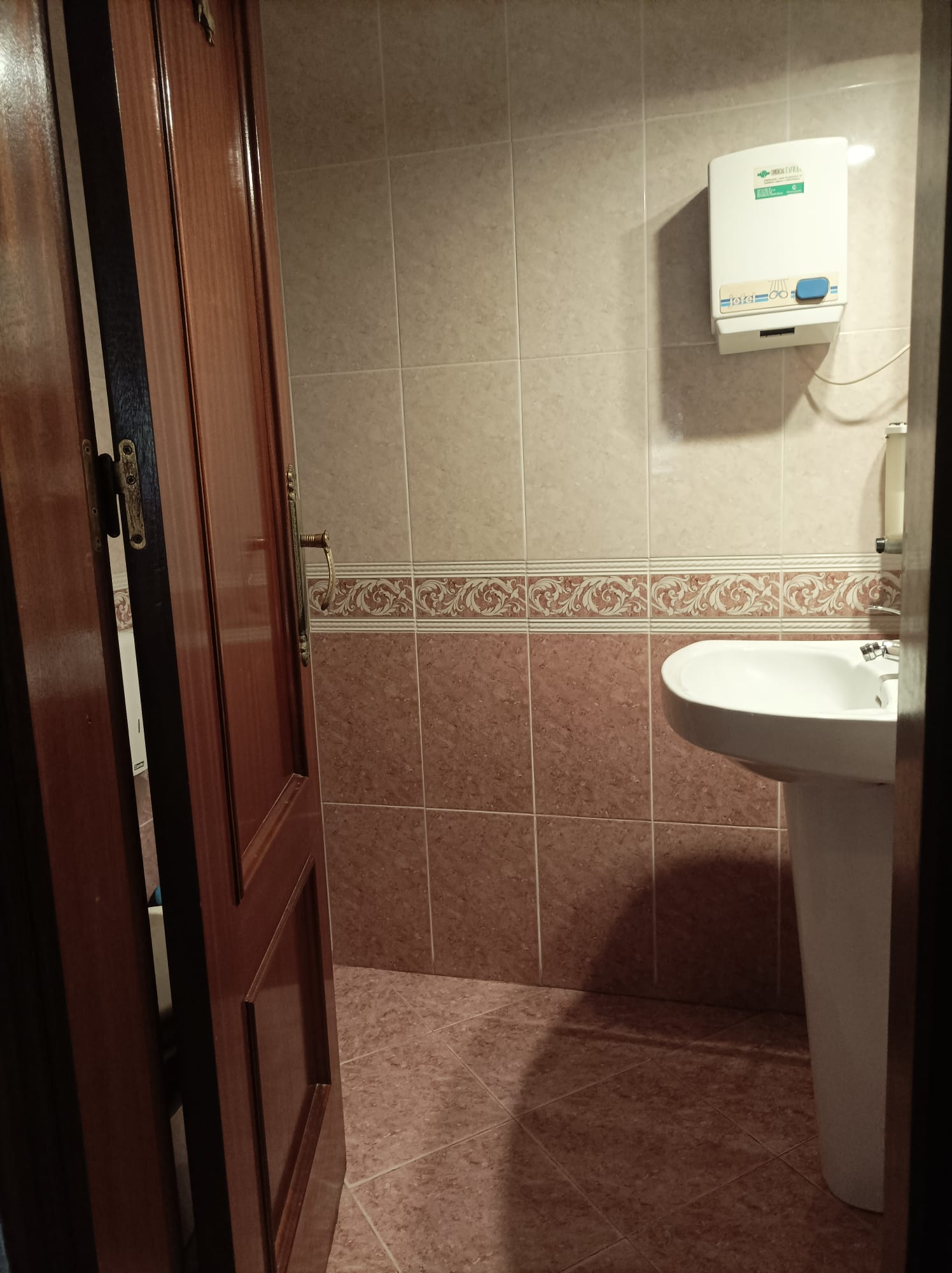 Bedroom in commercial for sale in Torrevieja