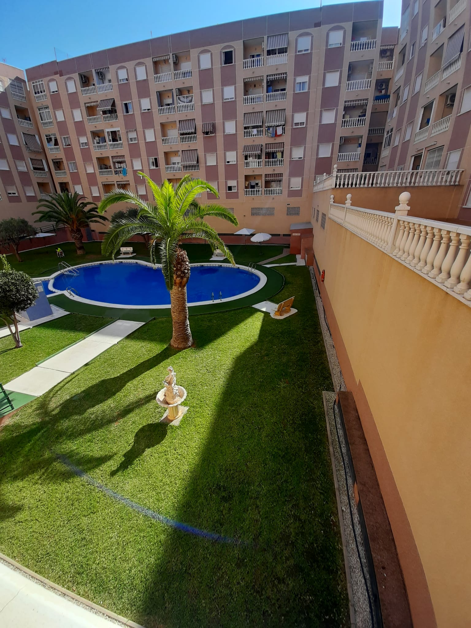 Terrace in apartment for sale in Torrevieja
