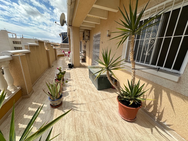 Bedrooms: 2, Bathrooms: 2, Apartment in Torrevieja, Alicante, Spain