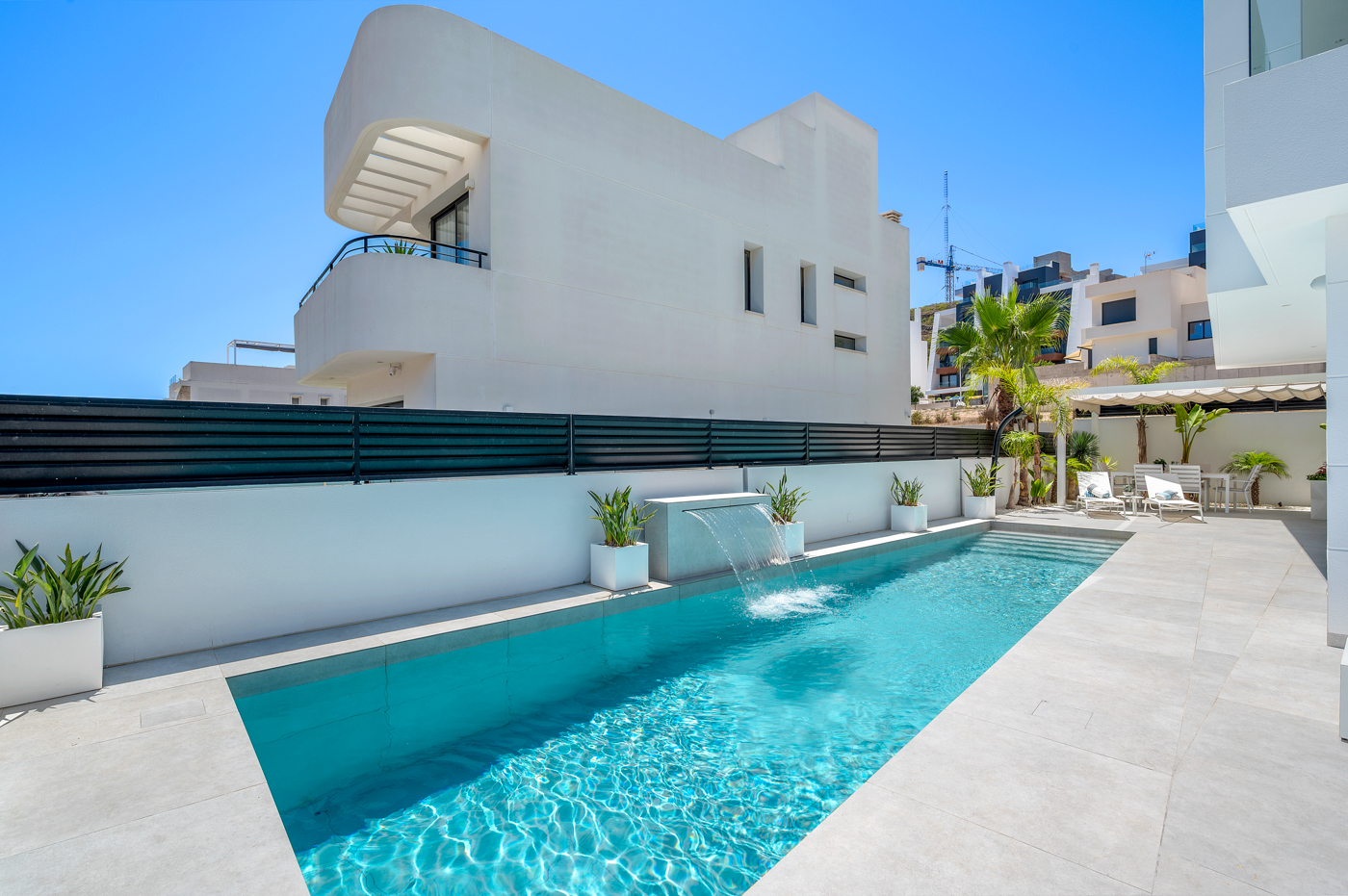Bedrooms: 4, Bathrooms: 3, Villa in Guardamar del Segura, Alicante, Spain
