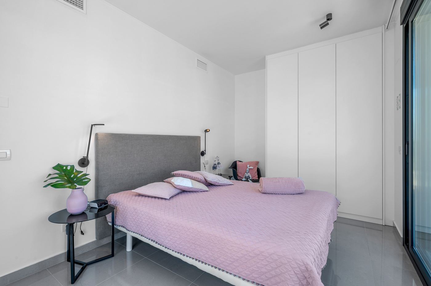 Living room in villa for sale in Guardamar del Segura