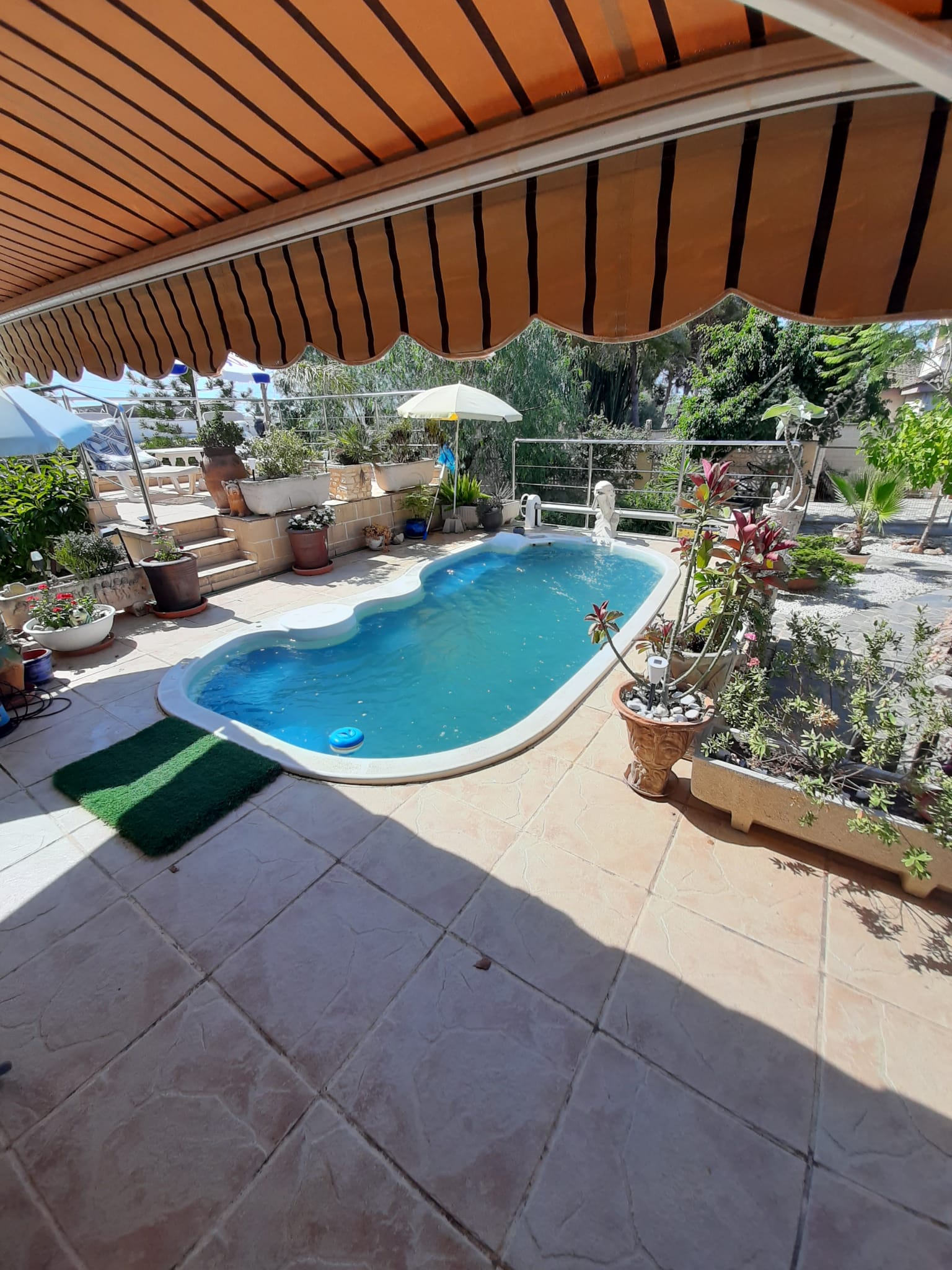 Dining area in villa for sale in Orihuela Costa