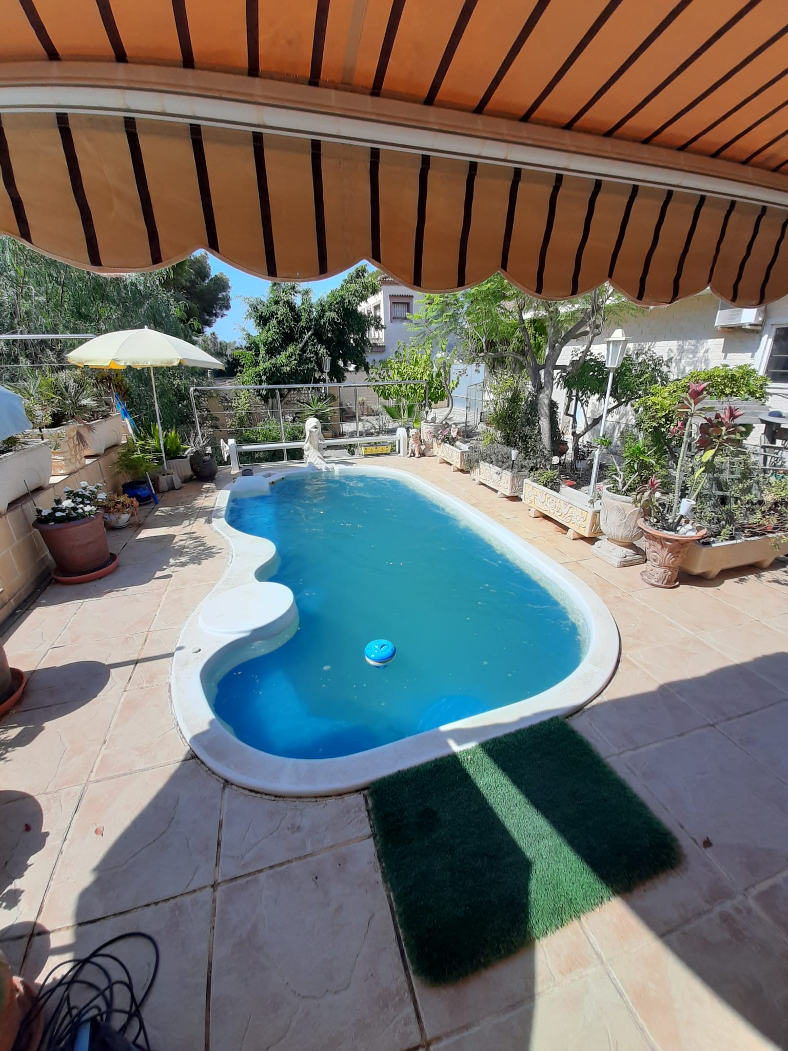 Kitchen in villa for sale in Orihuela Costa