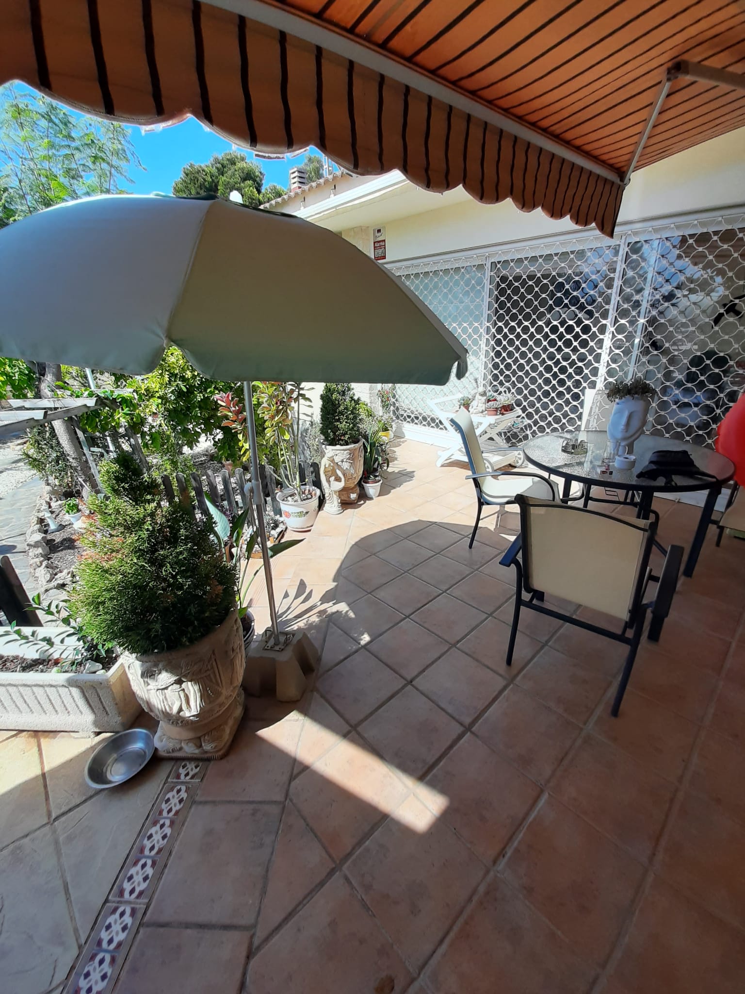 Terrace in villa for sale in Orihuela Costa