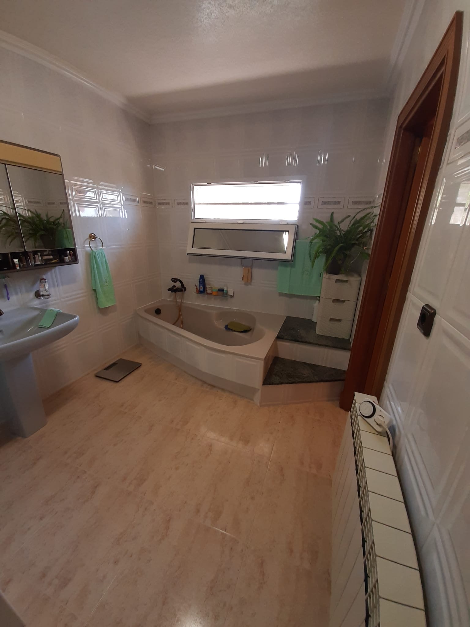 Kitchen in villa for sale in Orihuela Costa
