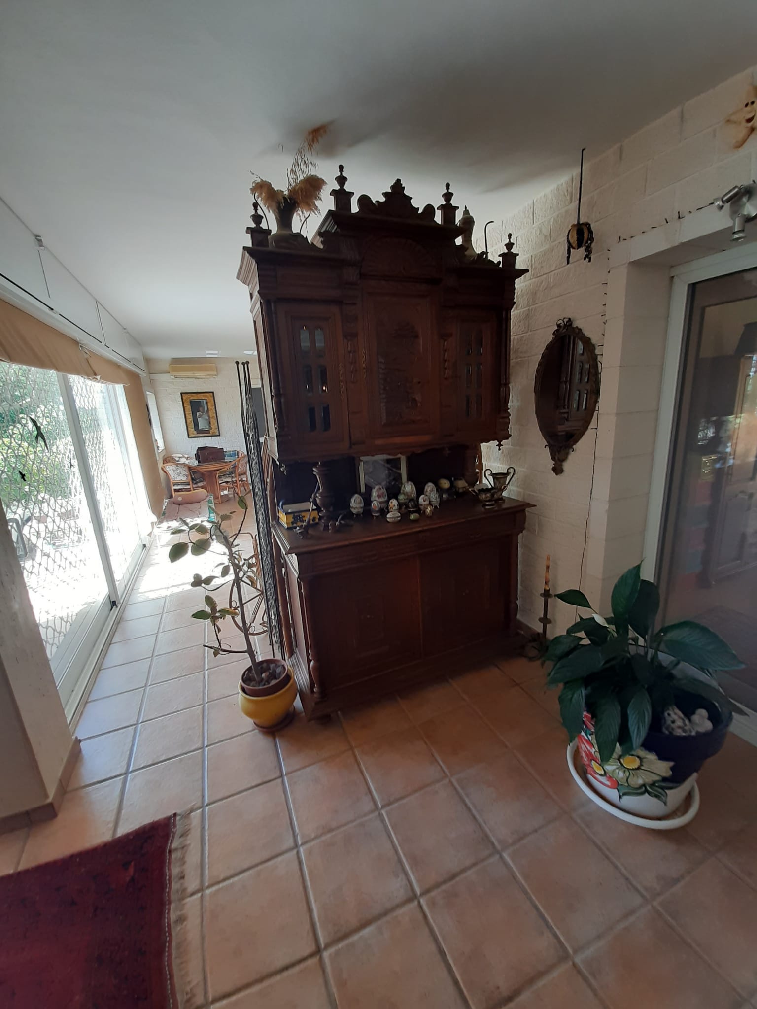 Garden in villa for sale in Orihuela Costa