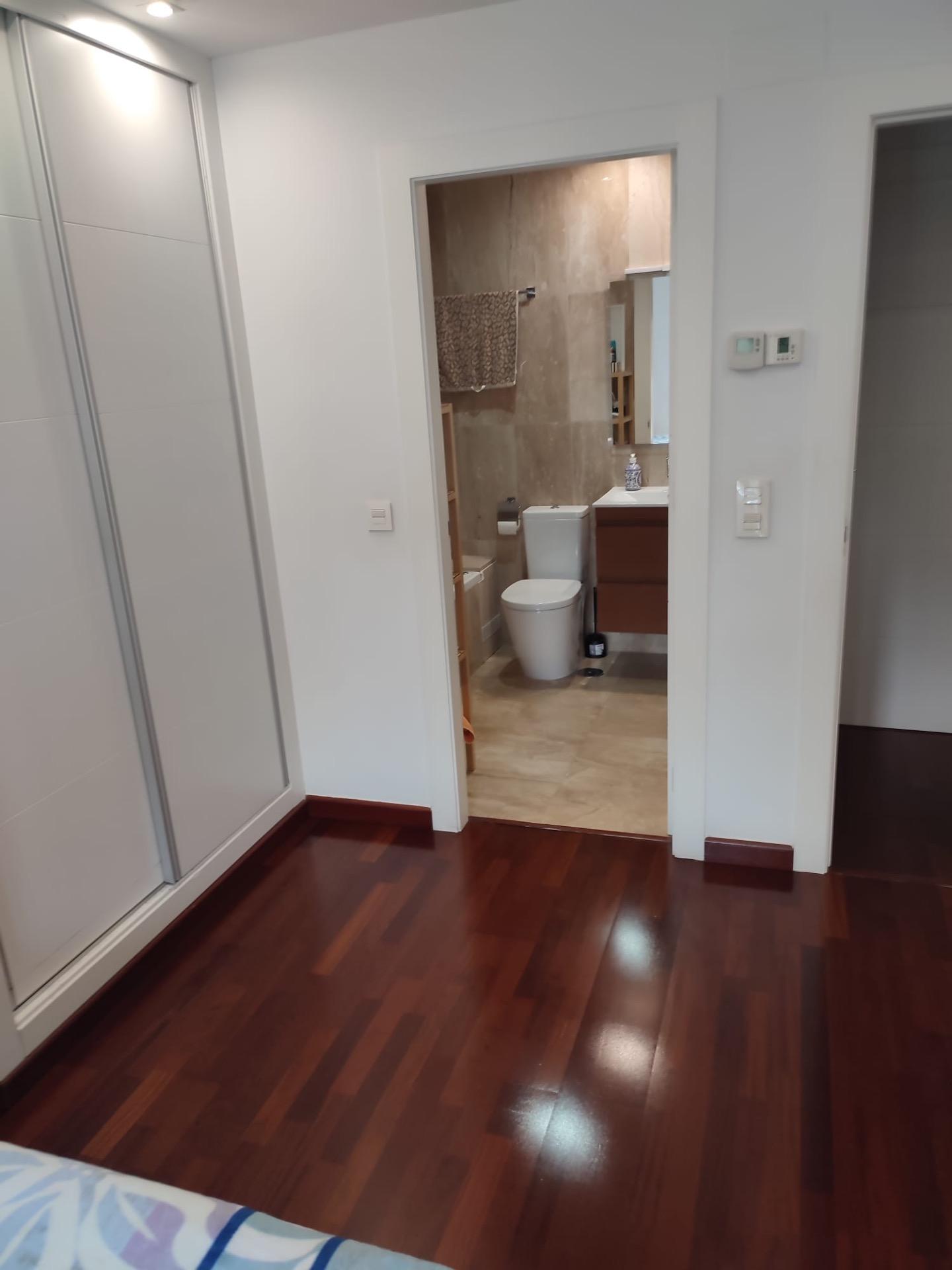 Bedroom in apartment for sale in Orihuela