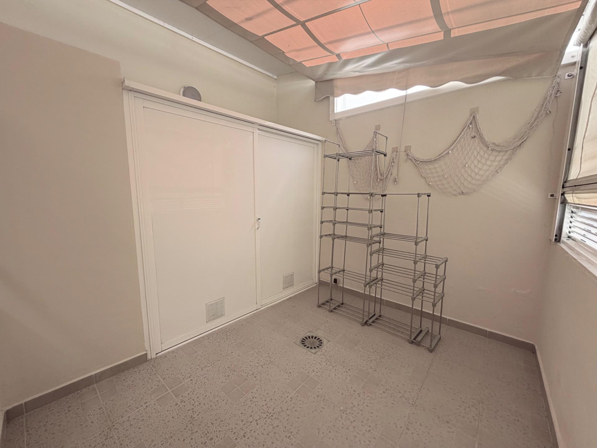 Terrace in apartment for sale in Torrevieja