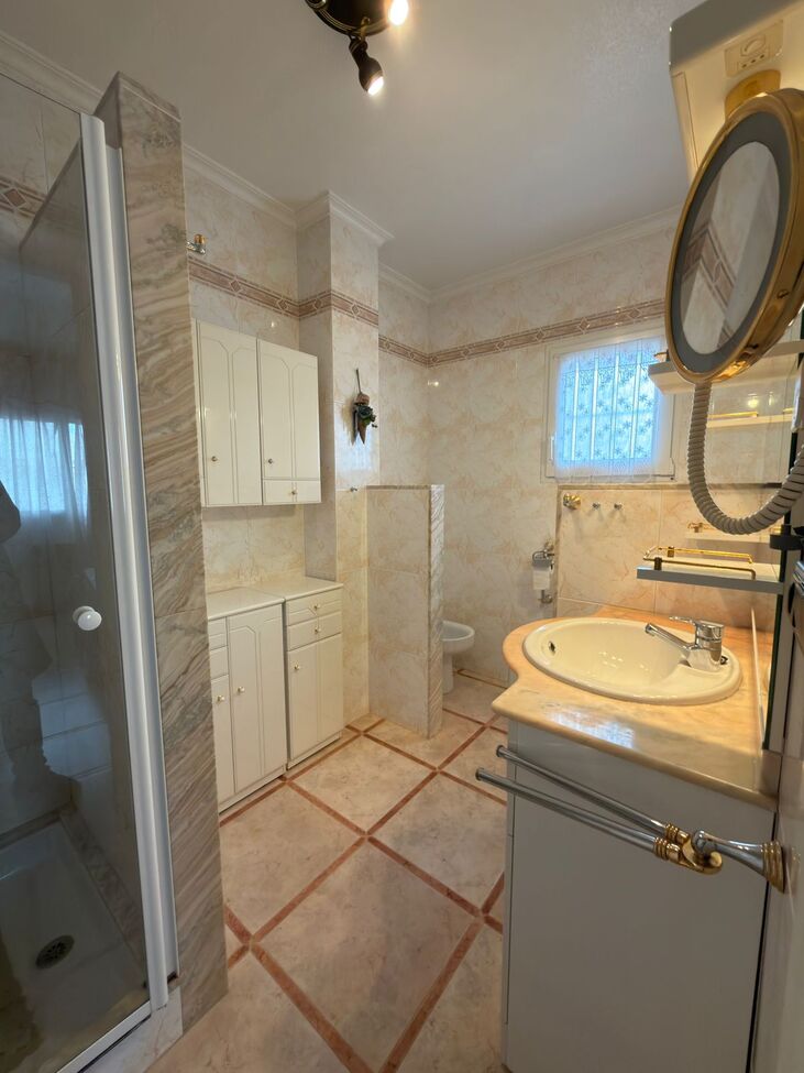 Garden in villa for sale in Playa Flamenca
