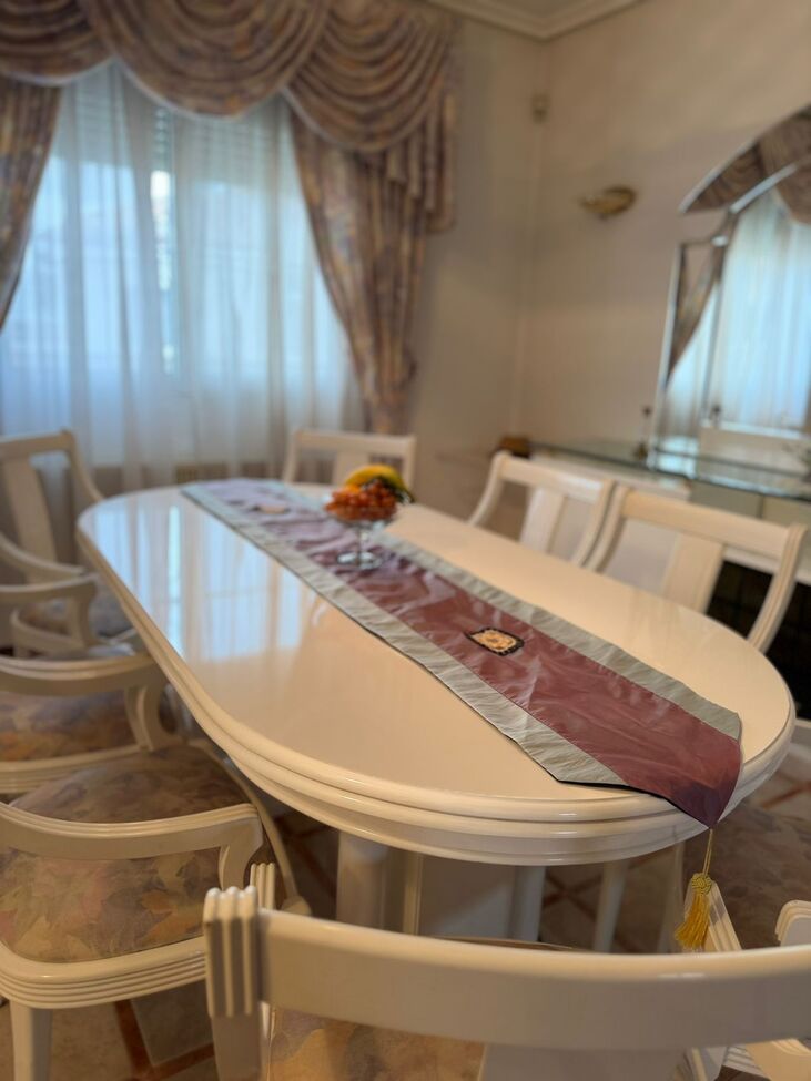 Dining area in villa for sale in Playa Flamenca