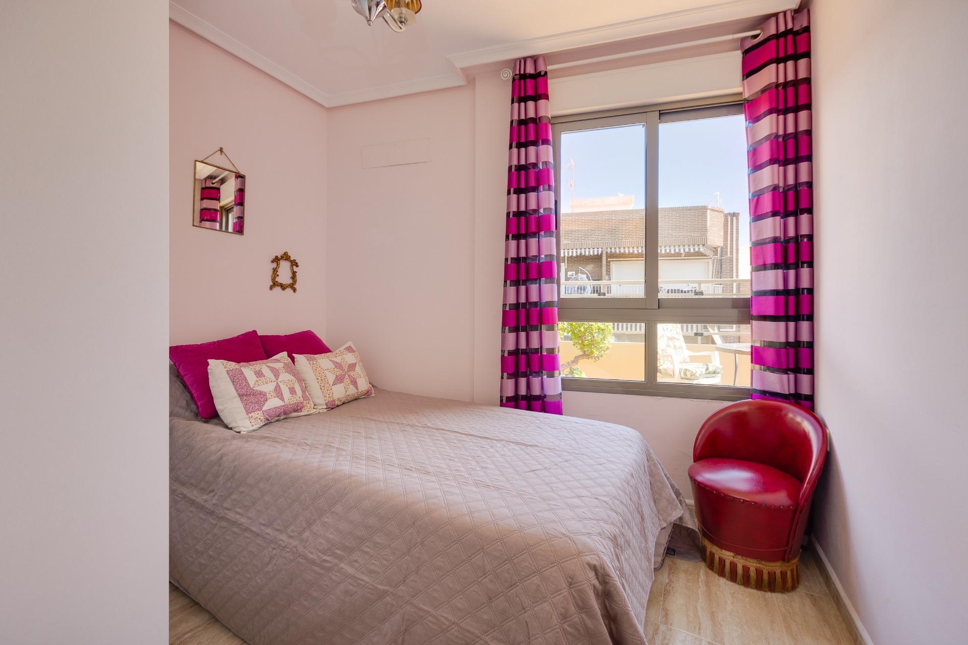Garden in penthouse for sale in Torrevieja