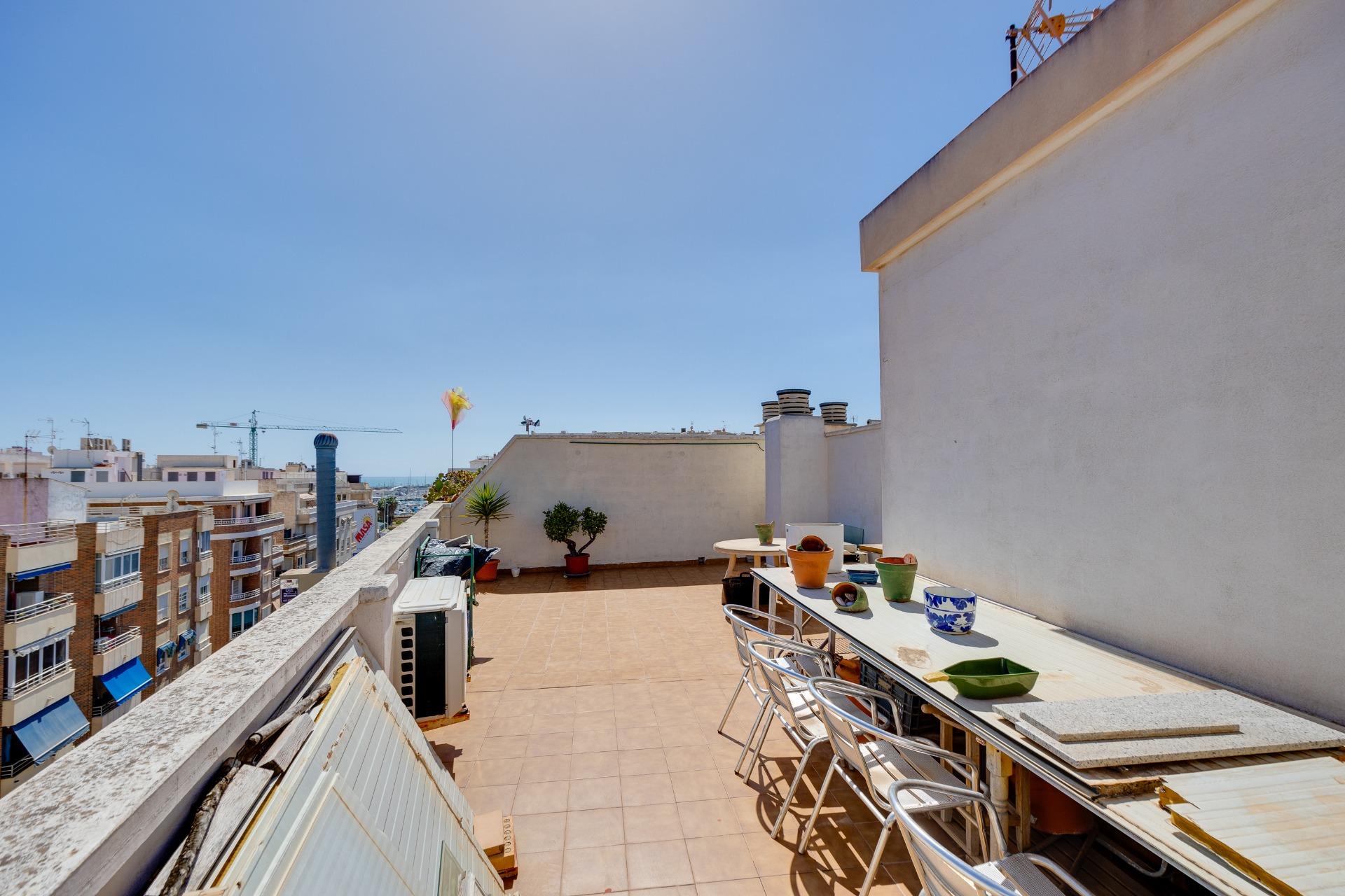 Kitchen in penthouse for sale in Torrevieja
