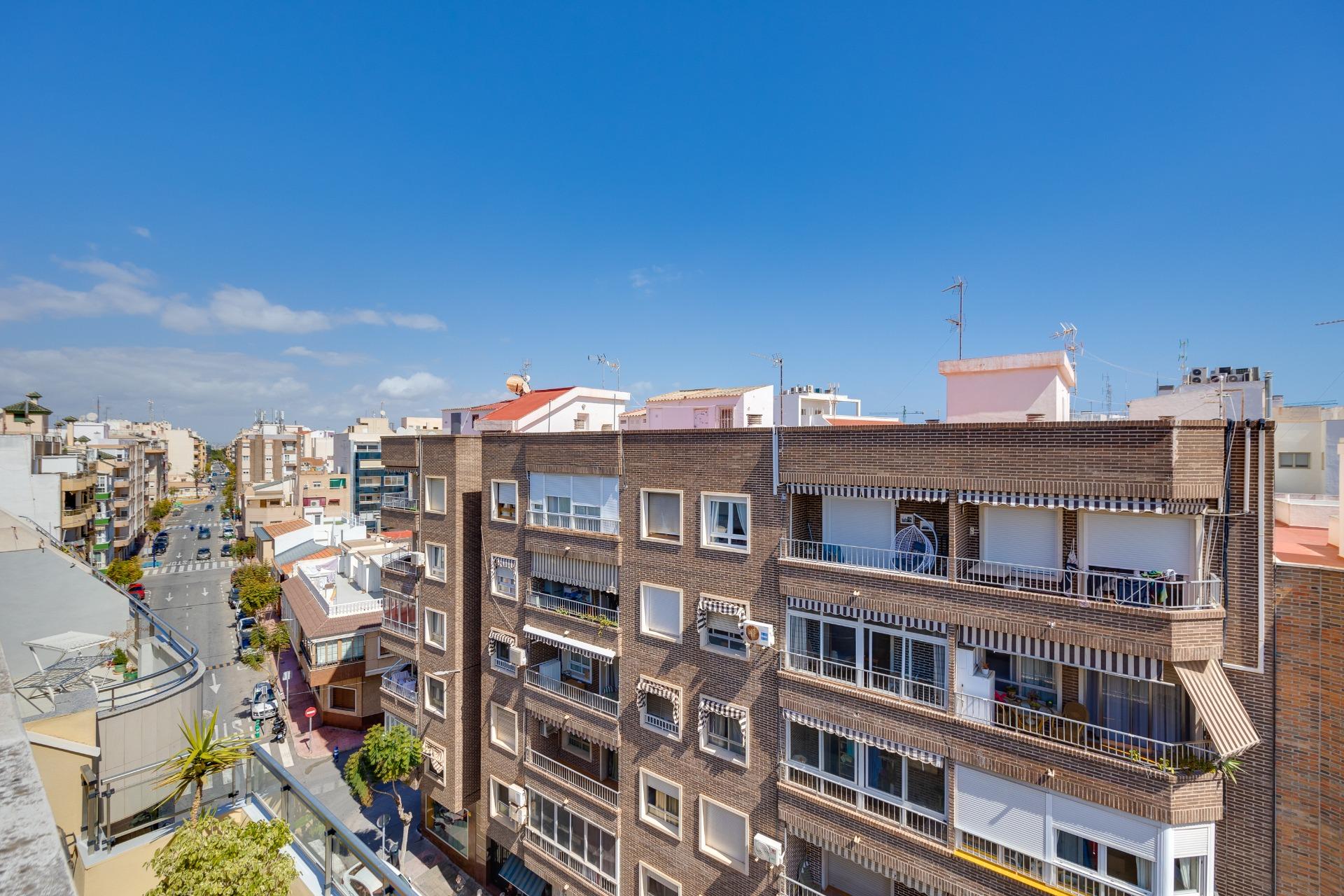 Terrace in penthouse for sale in Torrevieja