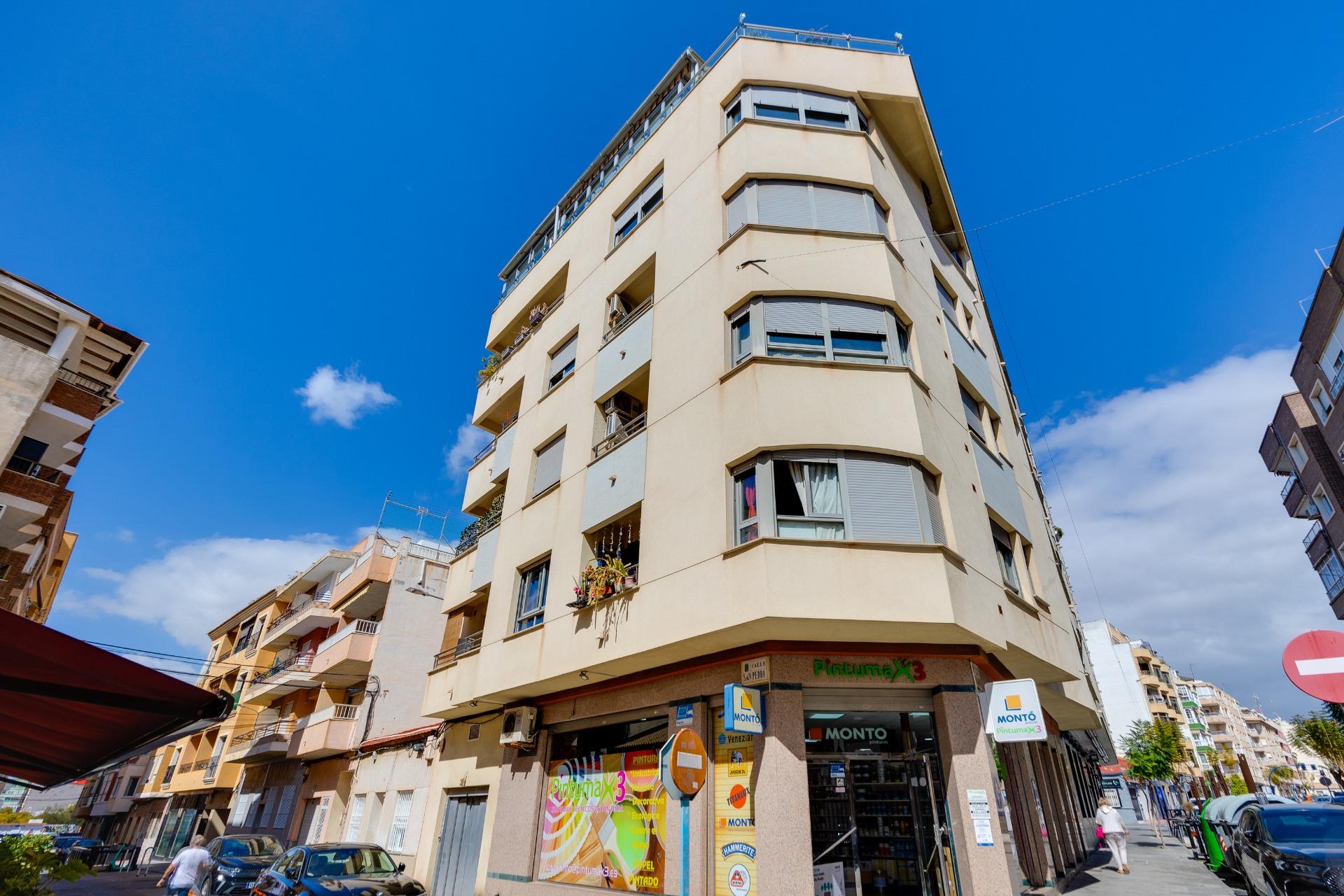Bedroom in penthouse for sale in Torrevieja
