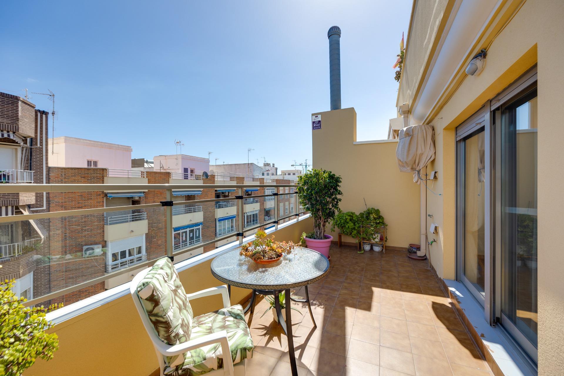 Dining area in penthouse for sale in Torrevieja
