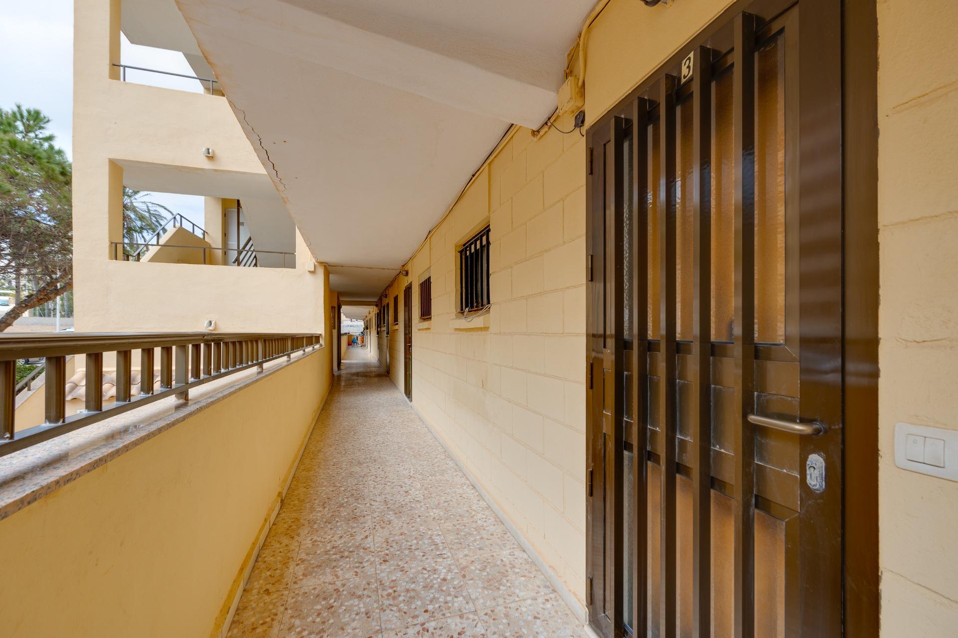 Kitchen in apartment for sale in Torrevieja