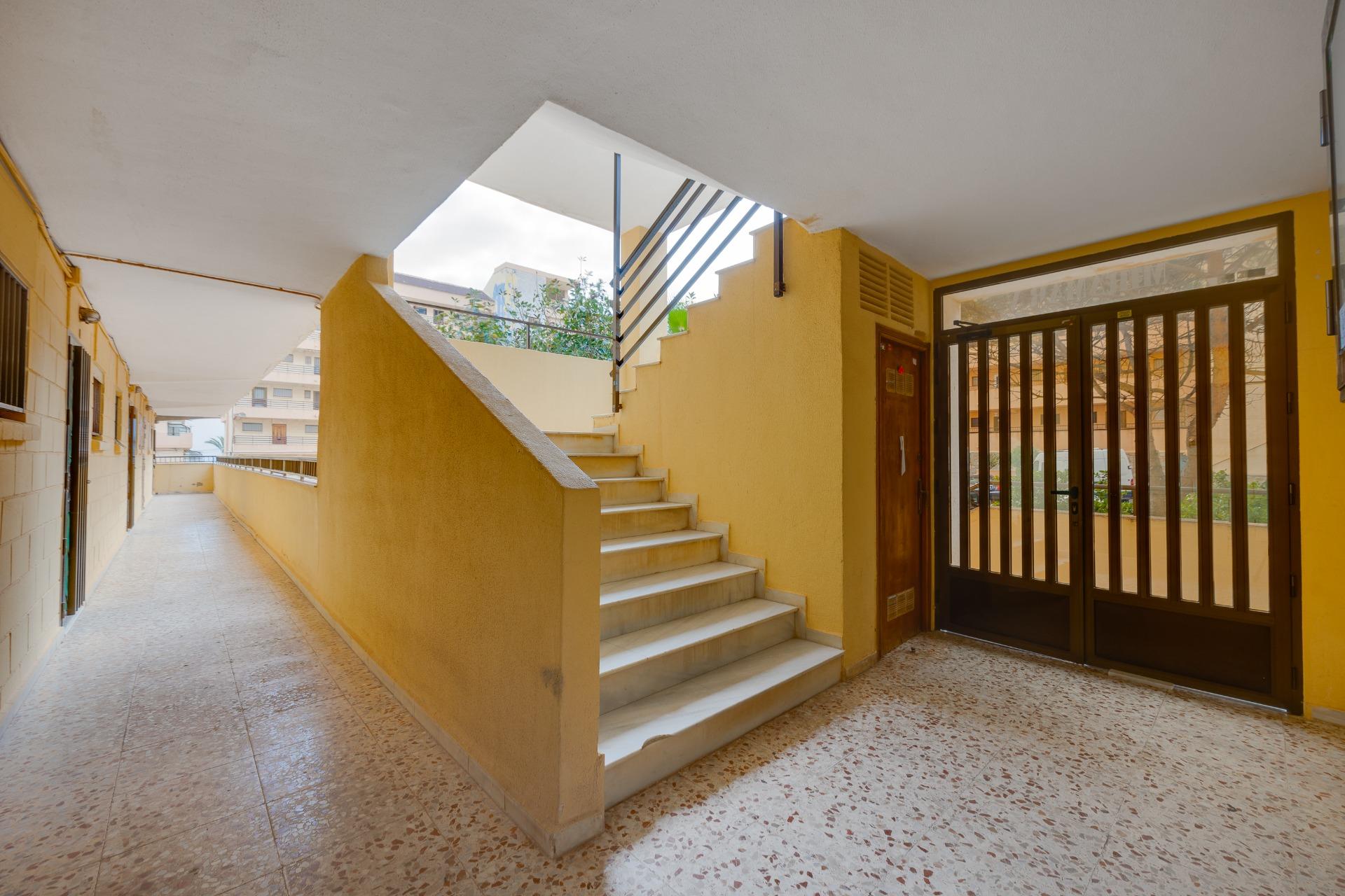 Master bedroom in apartment for sale in Torrevieja