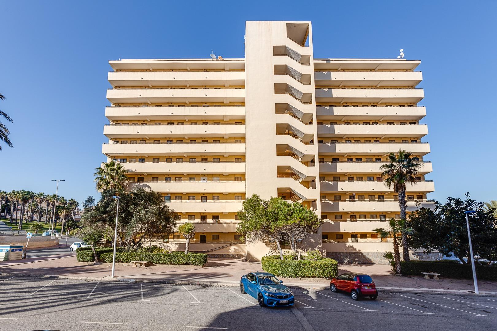 Terrace in apartment for sale in Torrevieja