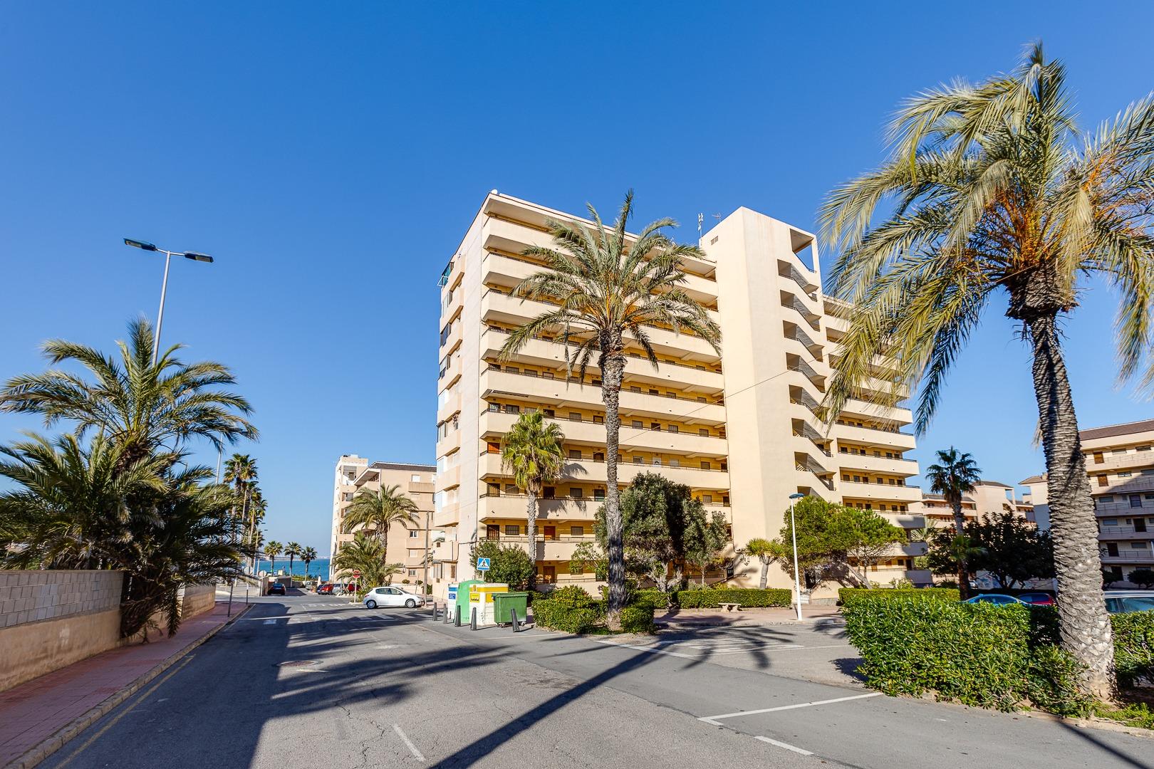 Garden in apartment for sale in Torrevieja
