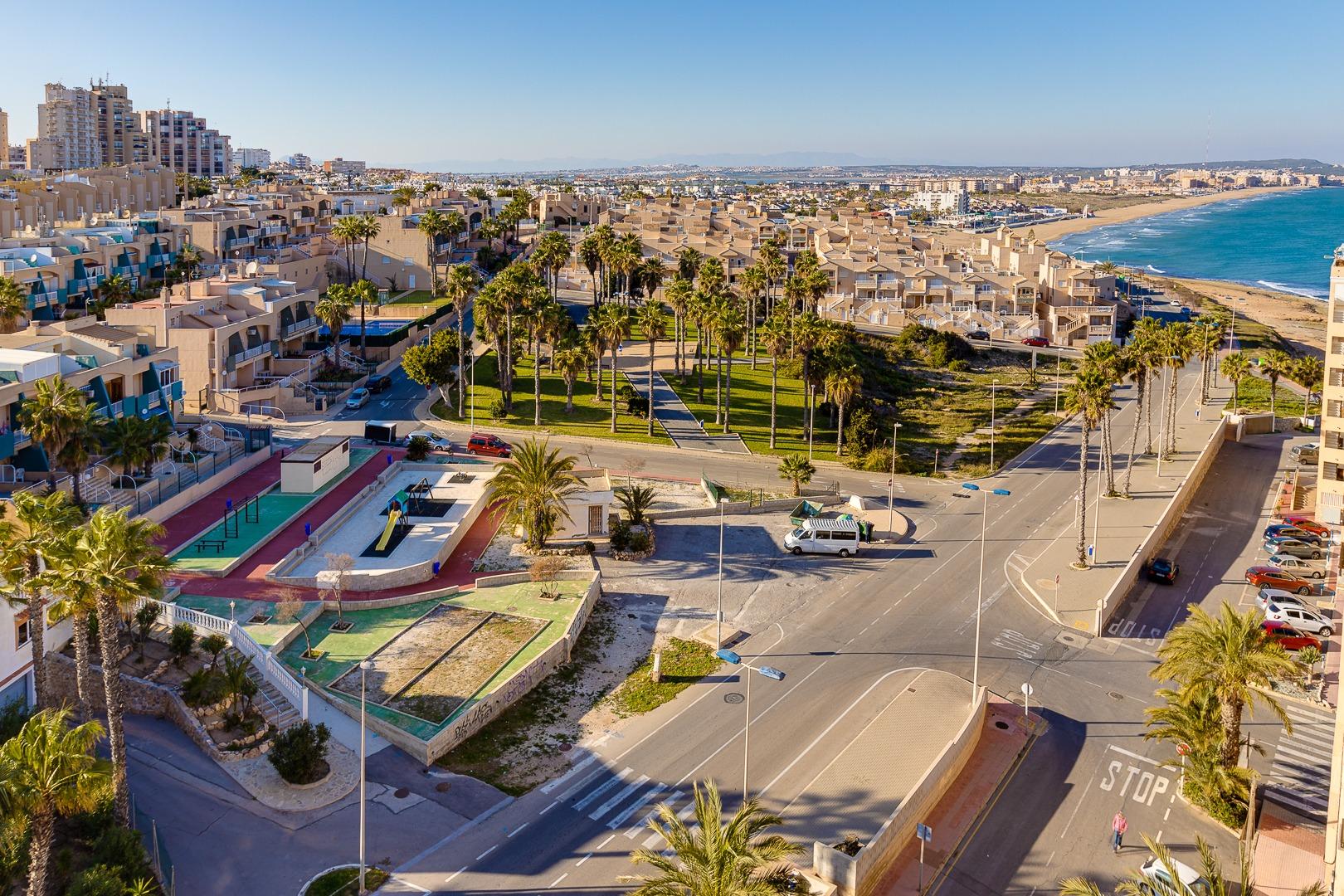 Living room in apartment for sale in Torrevieja