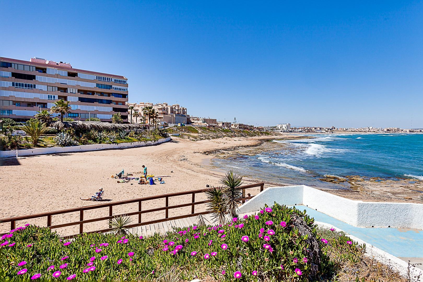Dining area in apartment for sale in Torrevieja