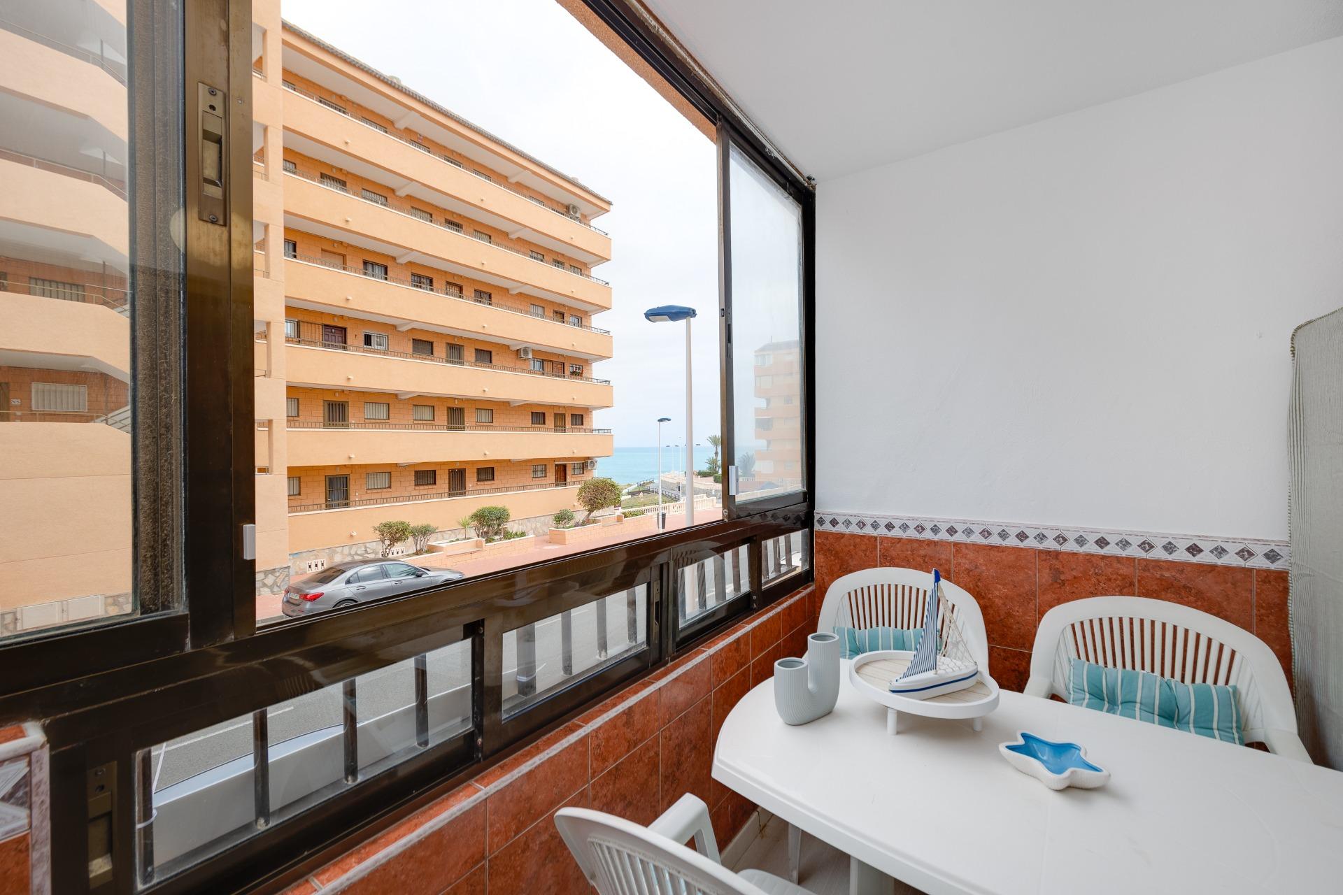 Terrace in apartment for sale in Torrevieja