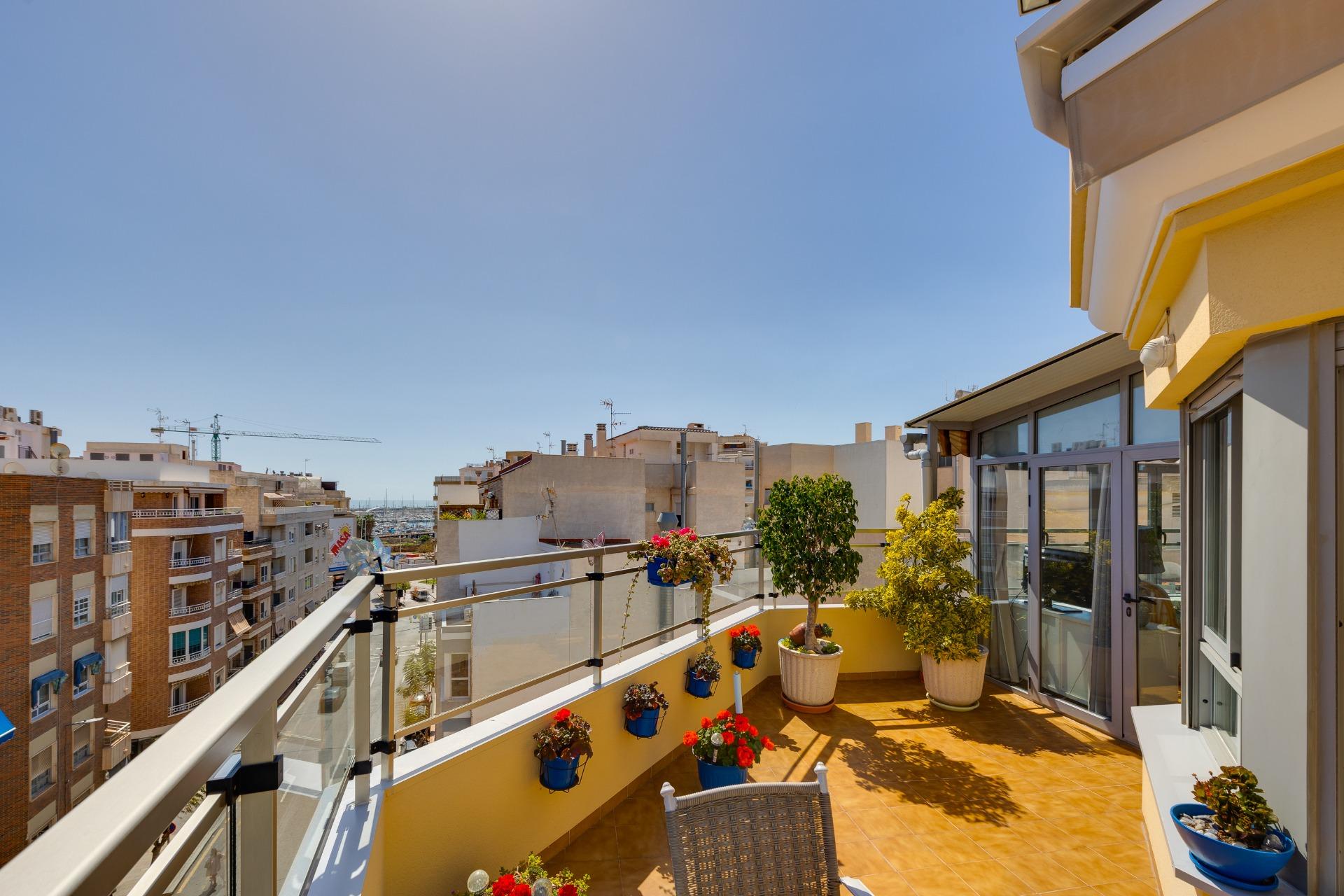 Exterior view in penthouse for sale in Torrevieja