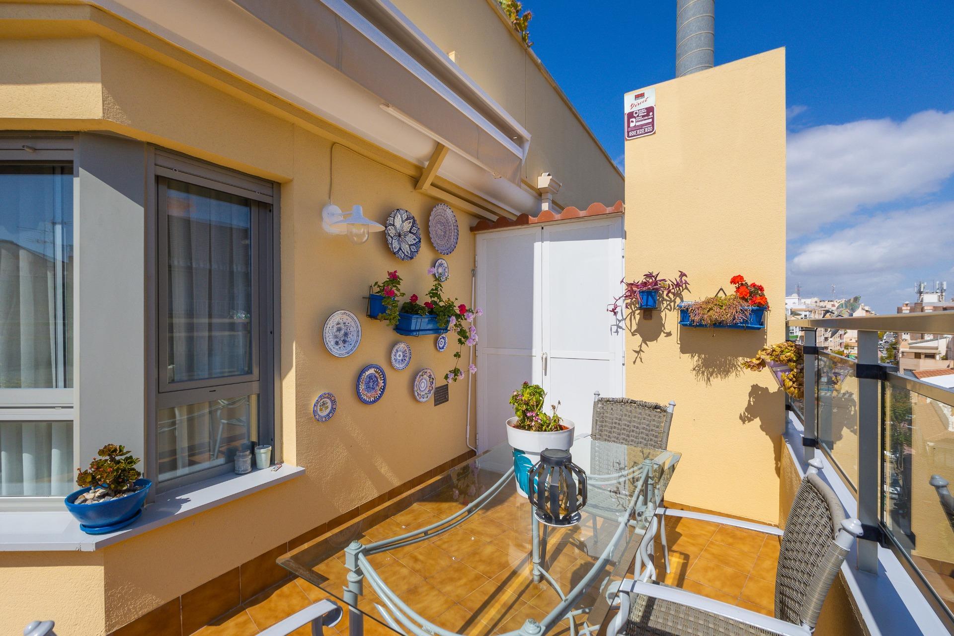 Bathroom in penthouse for sale in Torrevieja