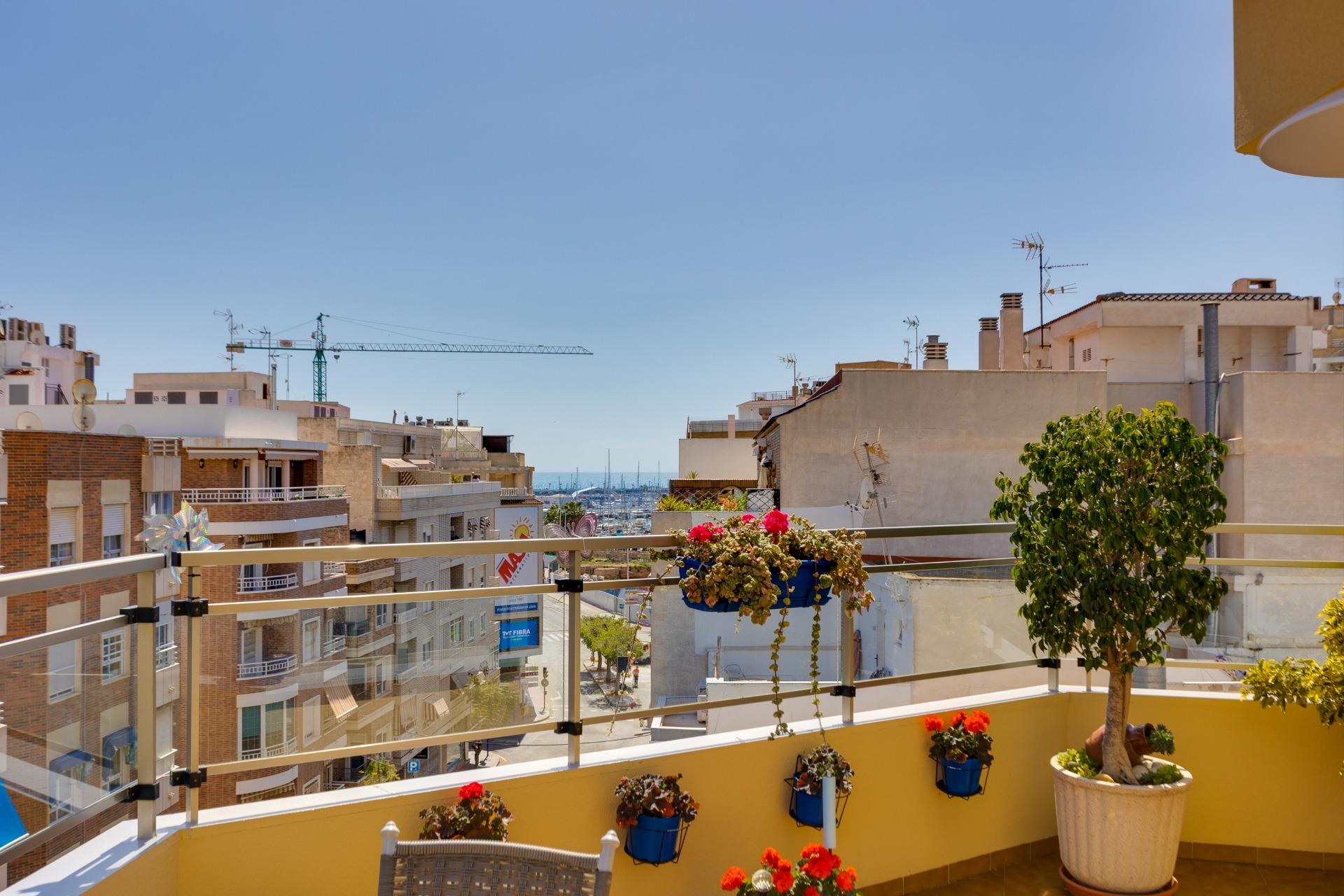 Dining area in penthouse for sale in Torrevieja