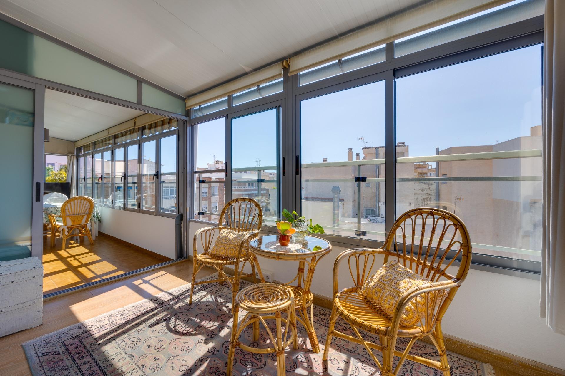 Garden in penthouse for sale in Torrevieja