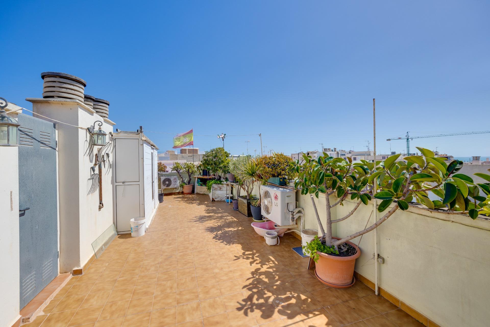 Master bedroom in penthouse for sale in Torrevieja