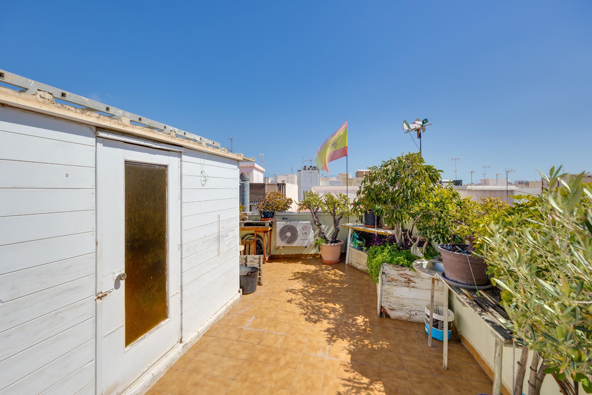 Bathroom in penthouse for sale in Torrevieja