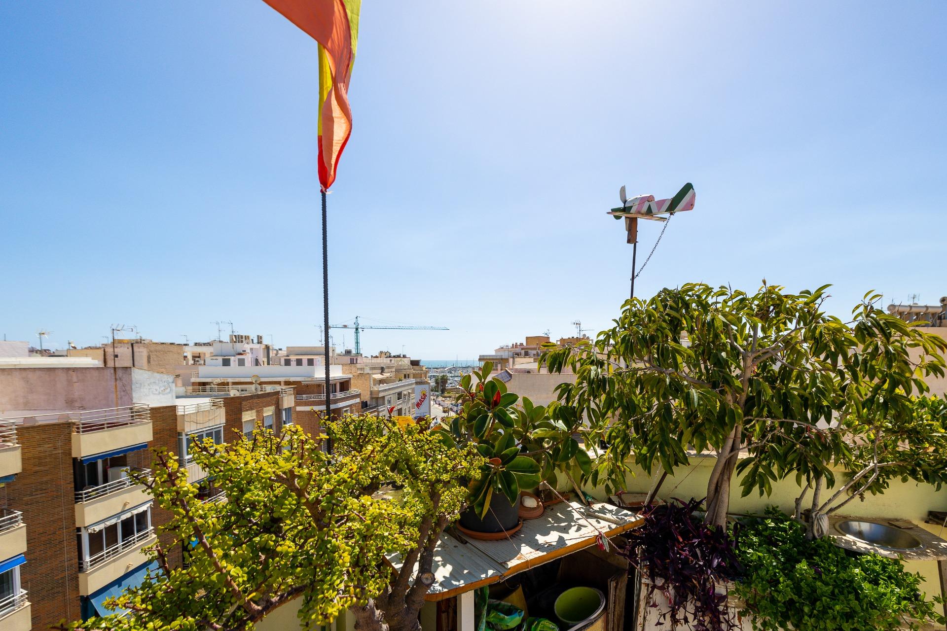 Bedroom in penthouse for sale in Torrevieja