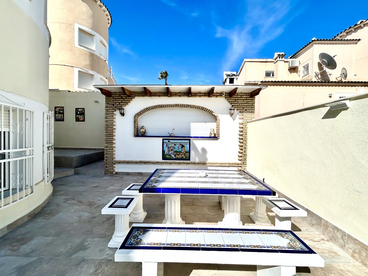 Bedroom in villa for sale in Pinar de Campoverde
