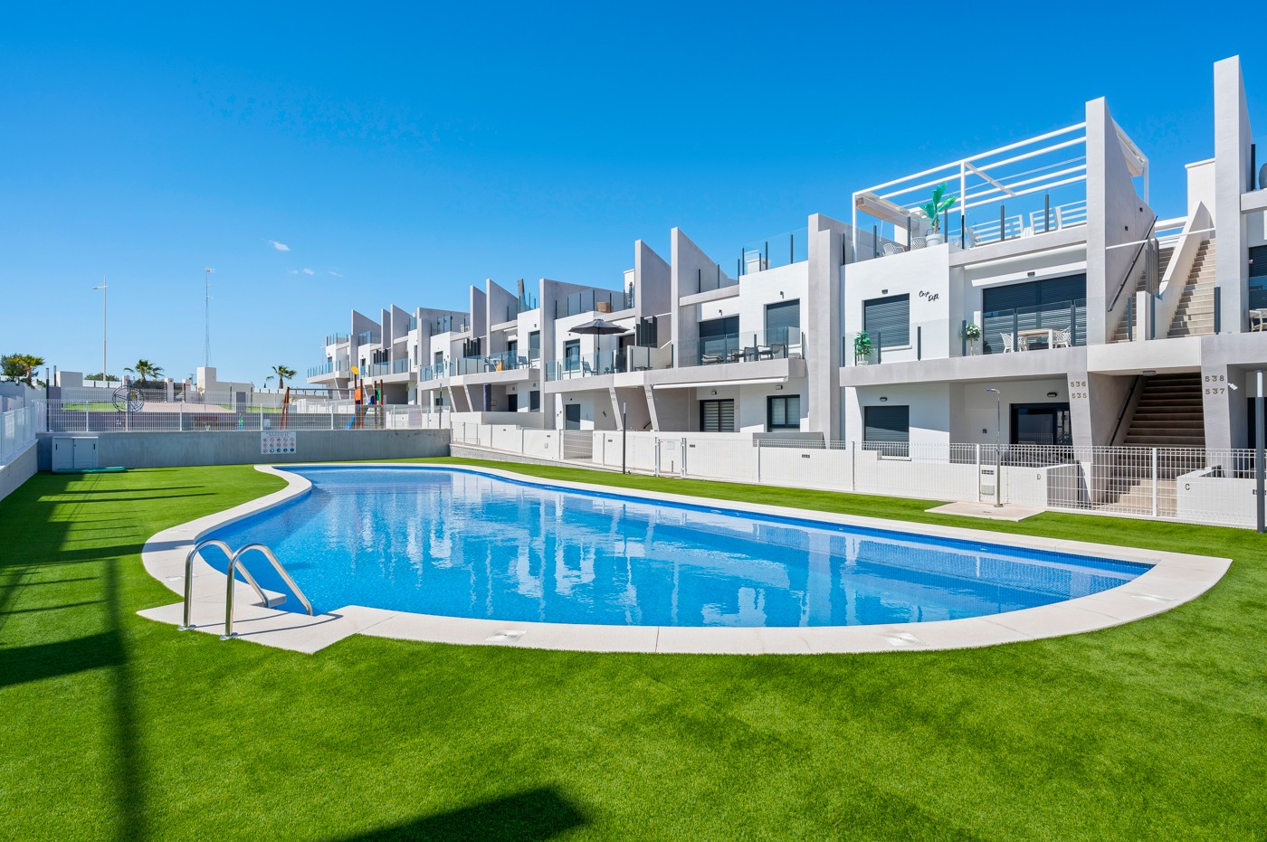 Bathroom in apartment for sale in San Miguel de Salinas