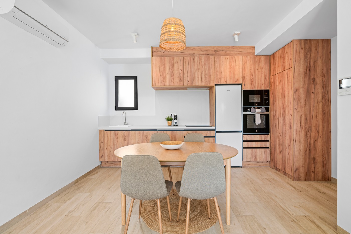 Dining area in apartment for sale in San Miguel de Salinas
