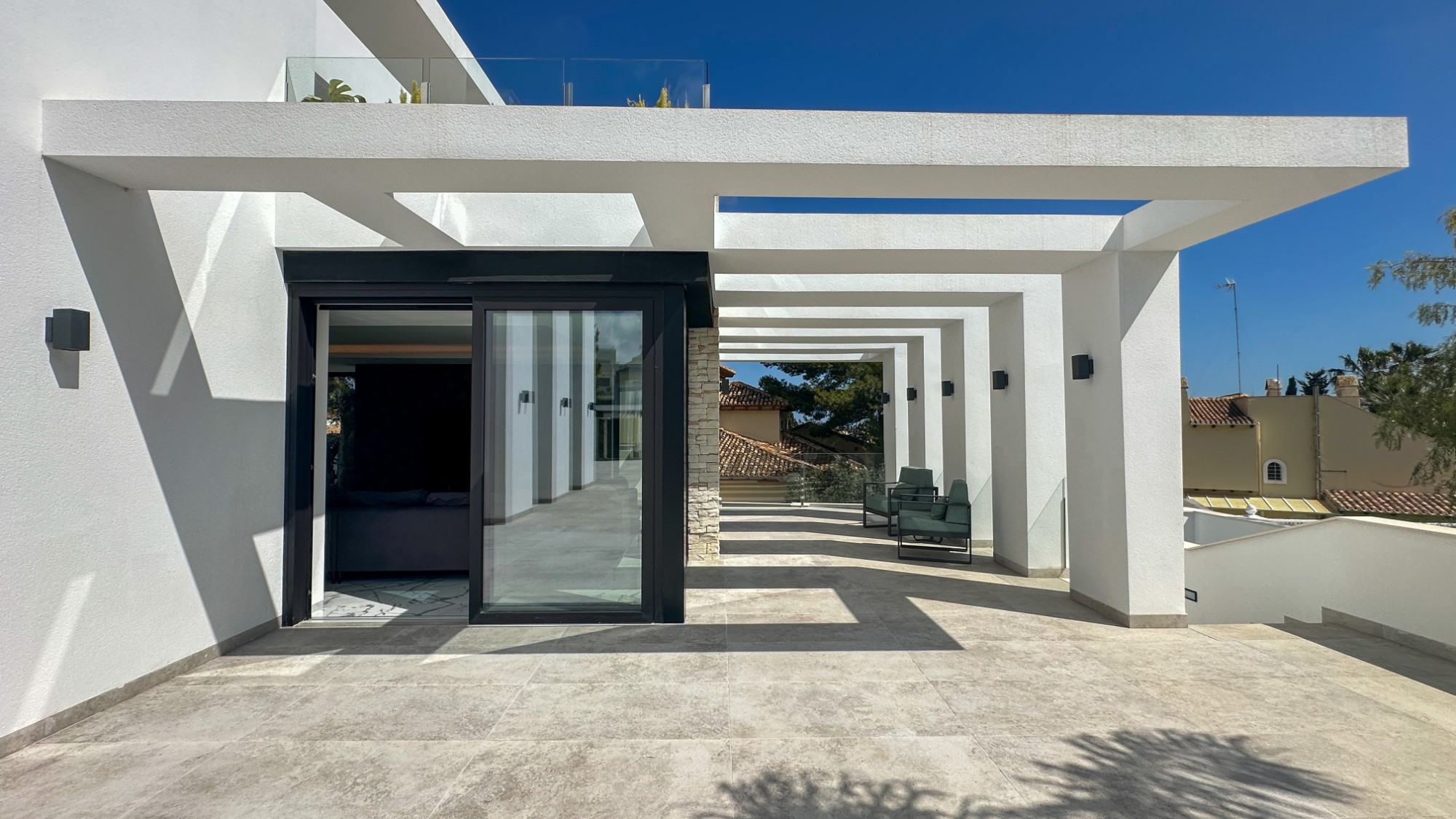 Dining area in villa for sale in Orihuela Costa