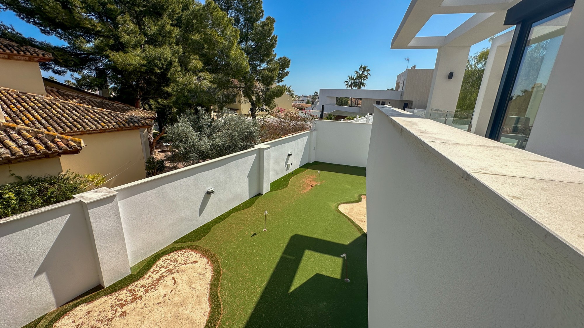 Kitchen in villa for sale in Orihuela Costa