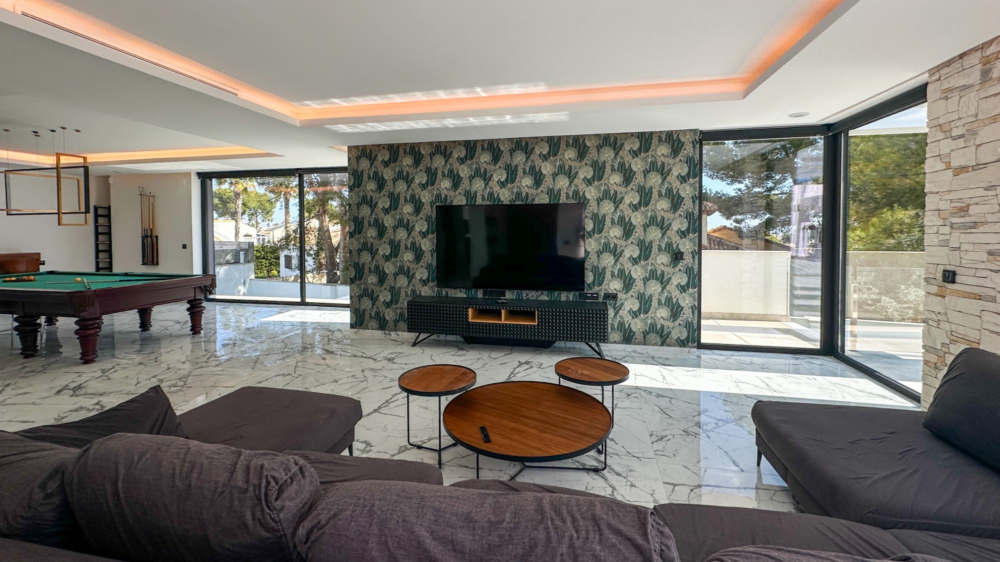 Terrace in villa for sale in Orihuela Costa