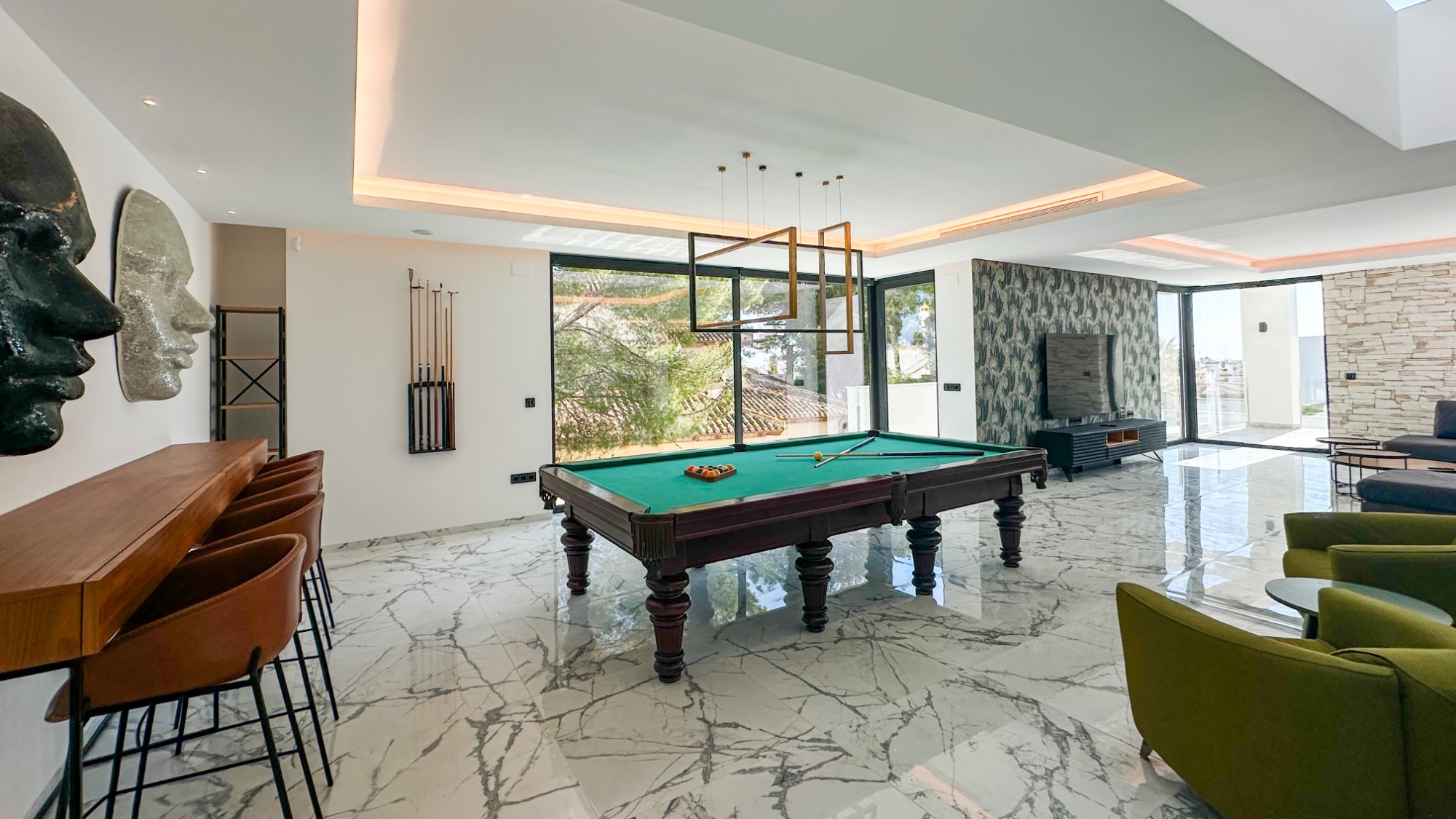 Exterior view in villa for sale in Orihuela Costa