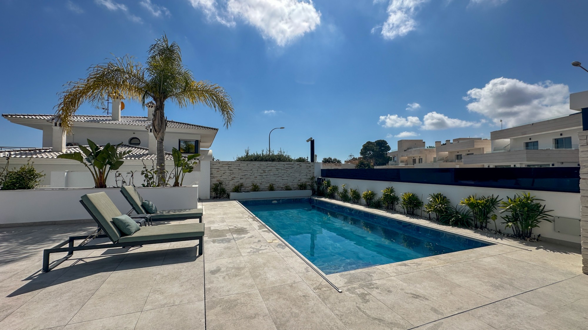 Terrace in villa for sale in Orihuela Costa