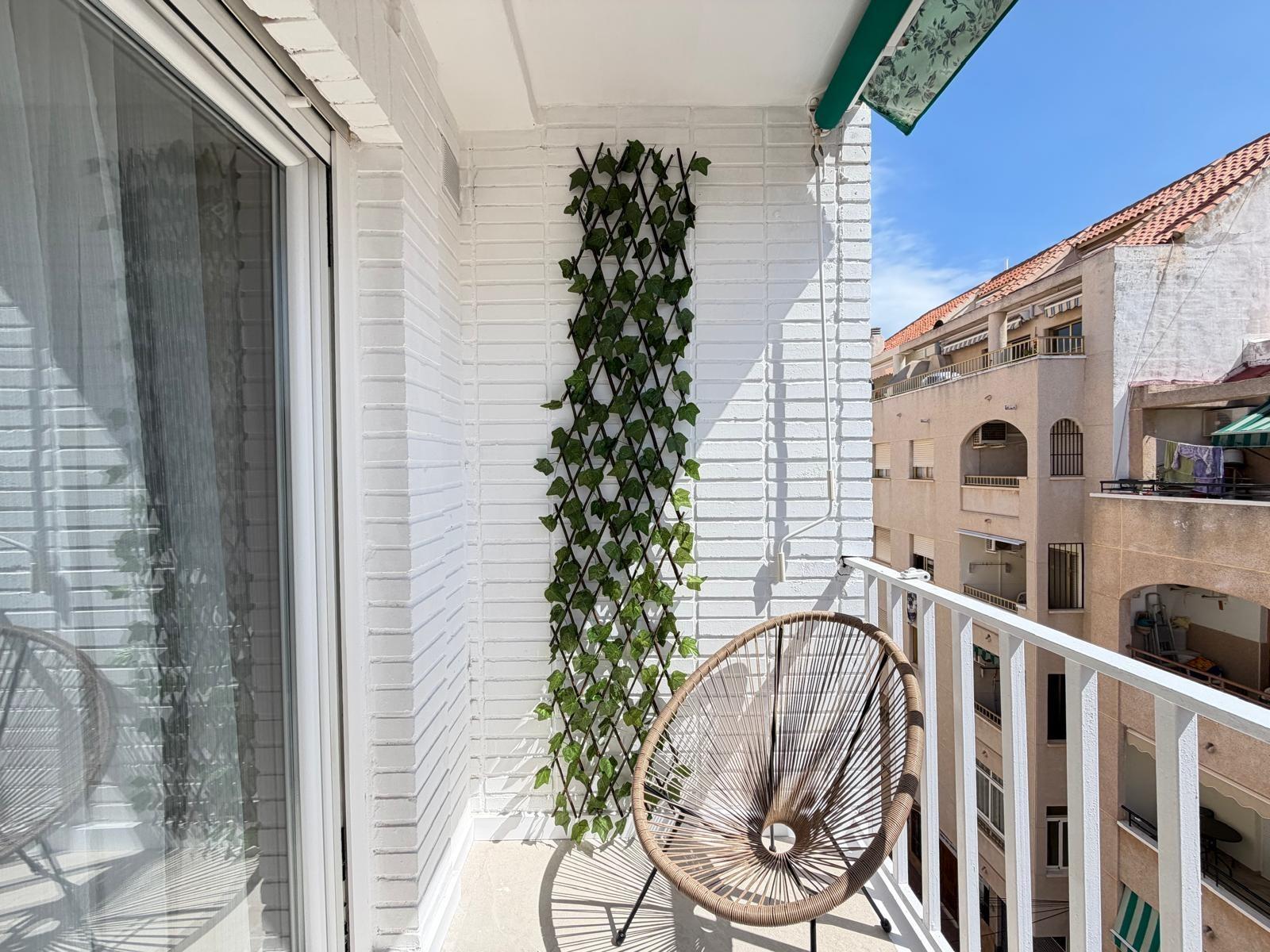 Garden in penthouse for sale in Torrevieja